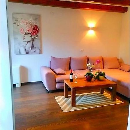 Lili Mar, 2-Bedroom Apartment With Private Parking 杜布罗夫尼克 外观 照片